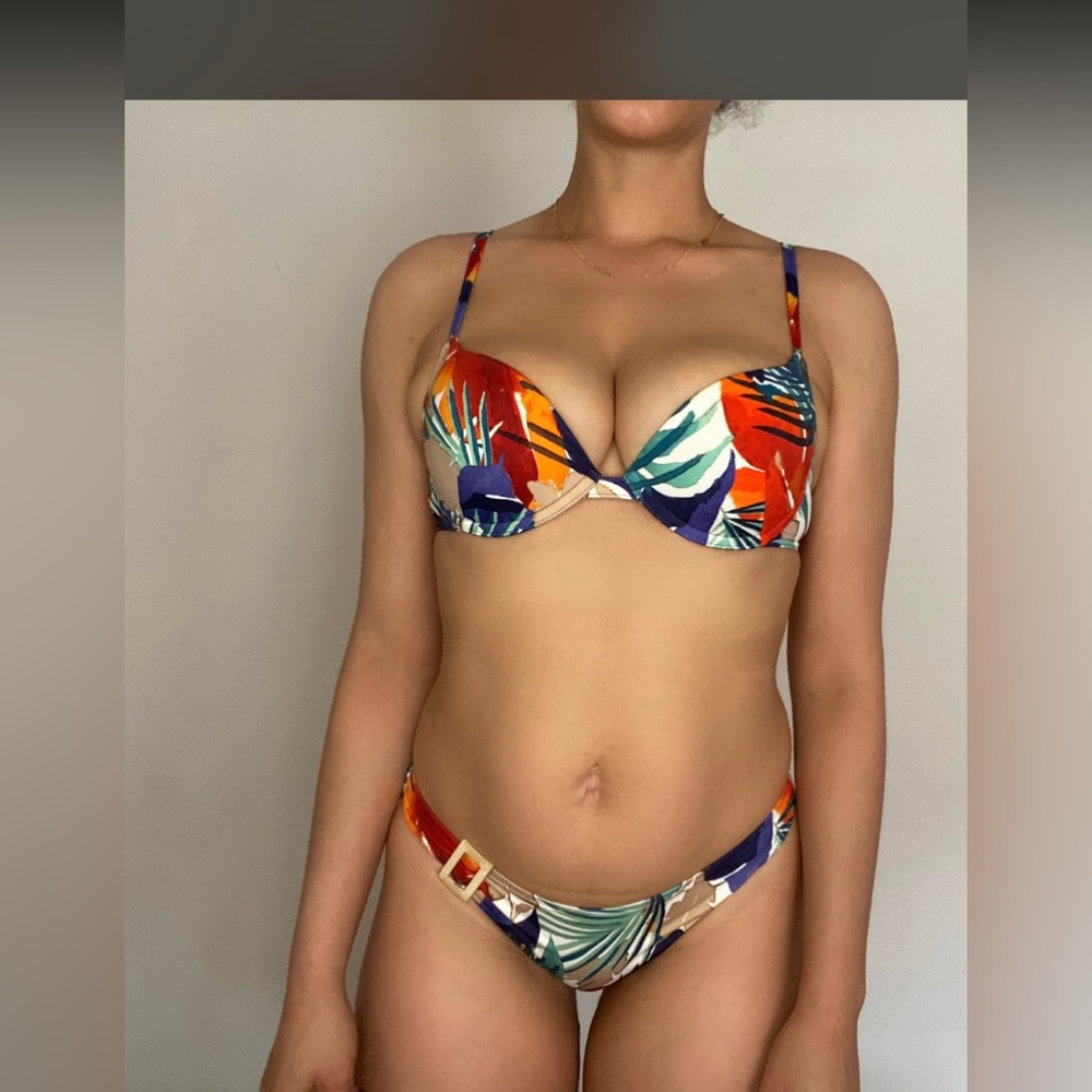 Huit Bikini